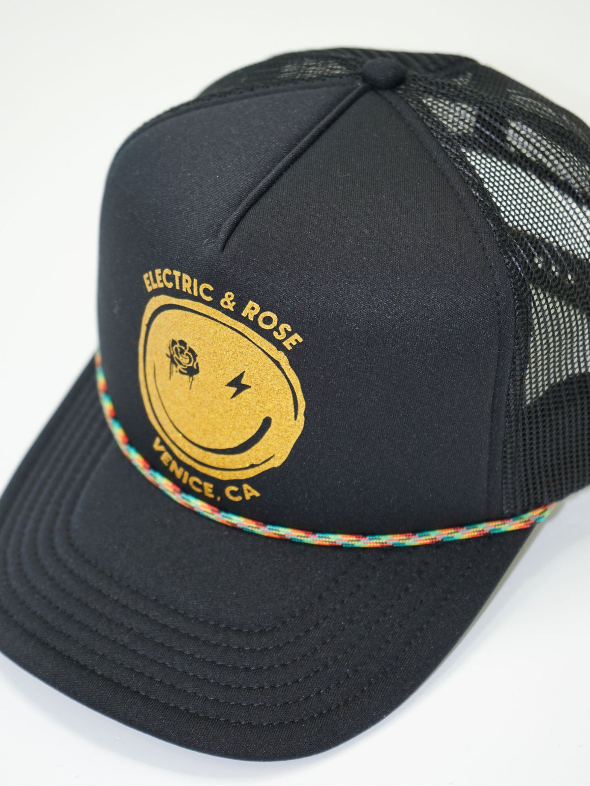 Smiley Trucker Hat - Onyx / Gold