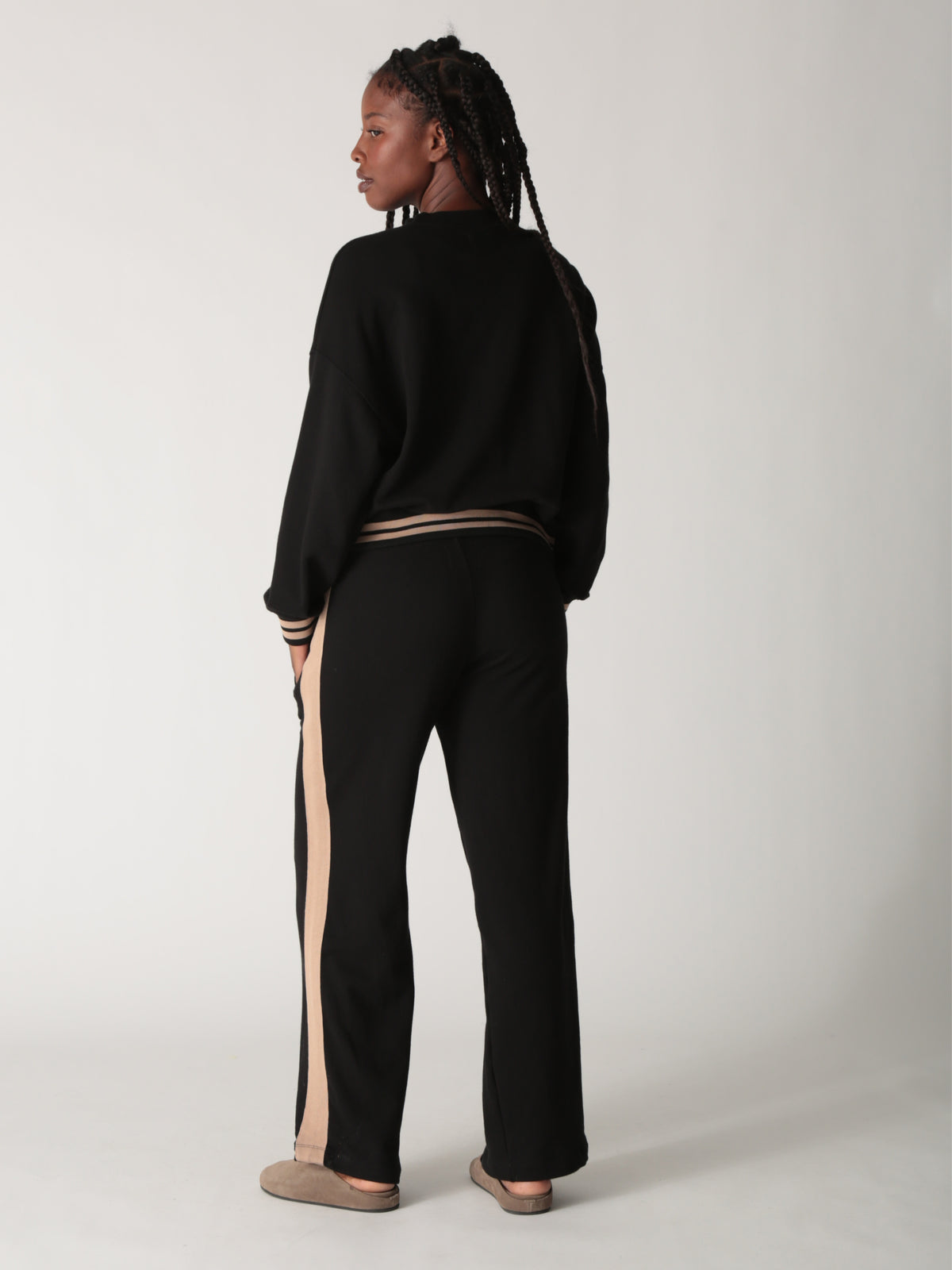 Mimi Sweatshirt - Onyx / Stone