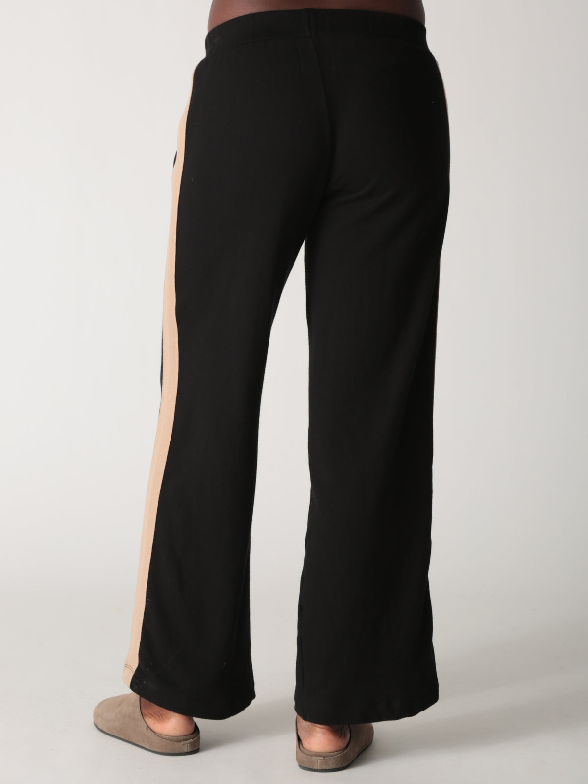 Track Pant - Onyx / Stone