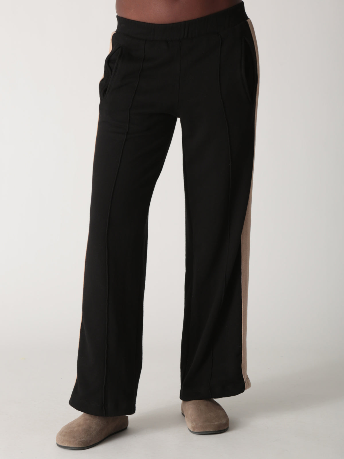 Track Pant - Onyx / Stone