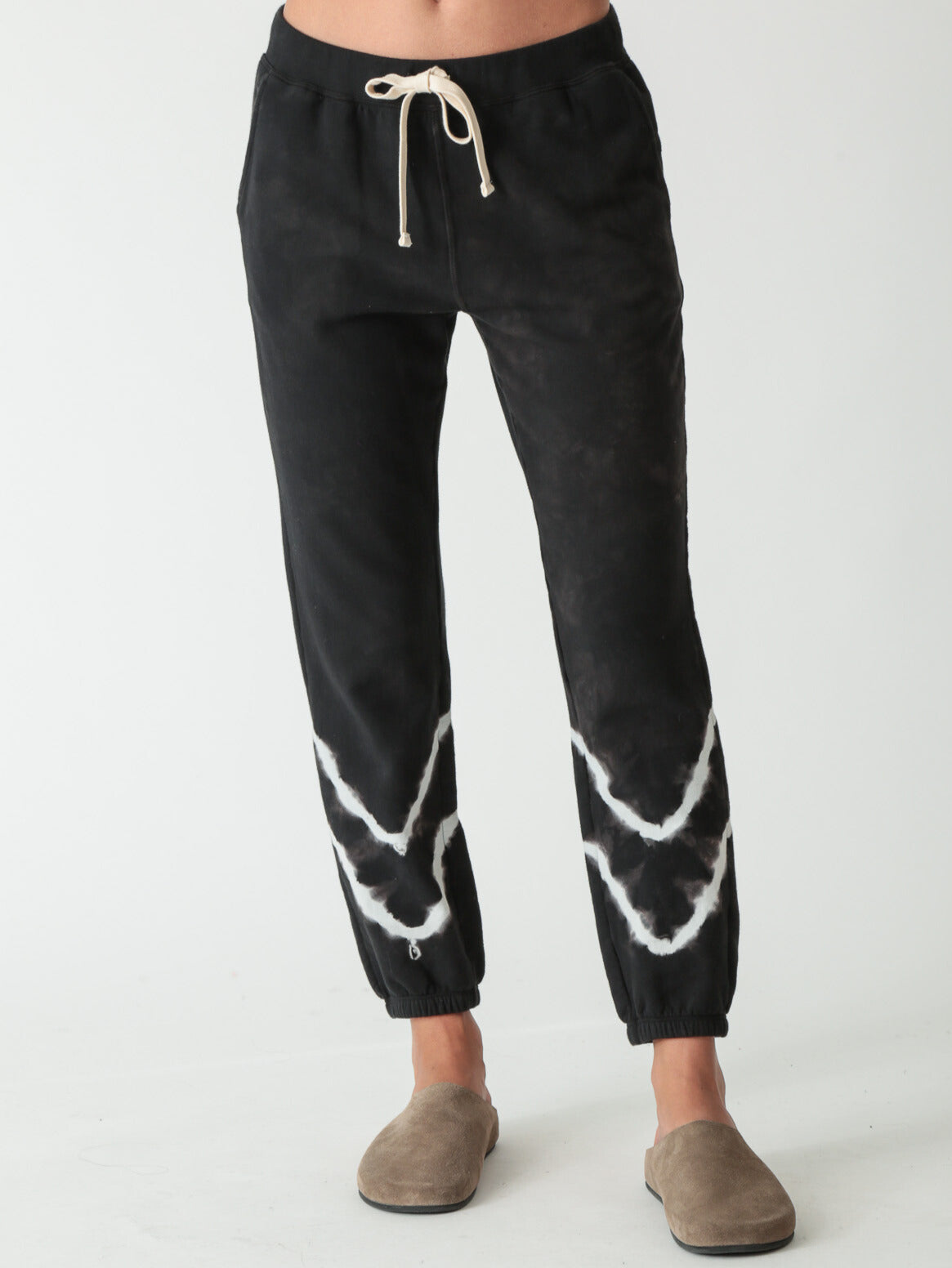 Classic Jogger Onyx Cloud Chevron - Main Image
