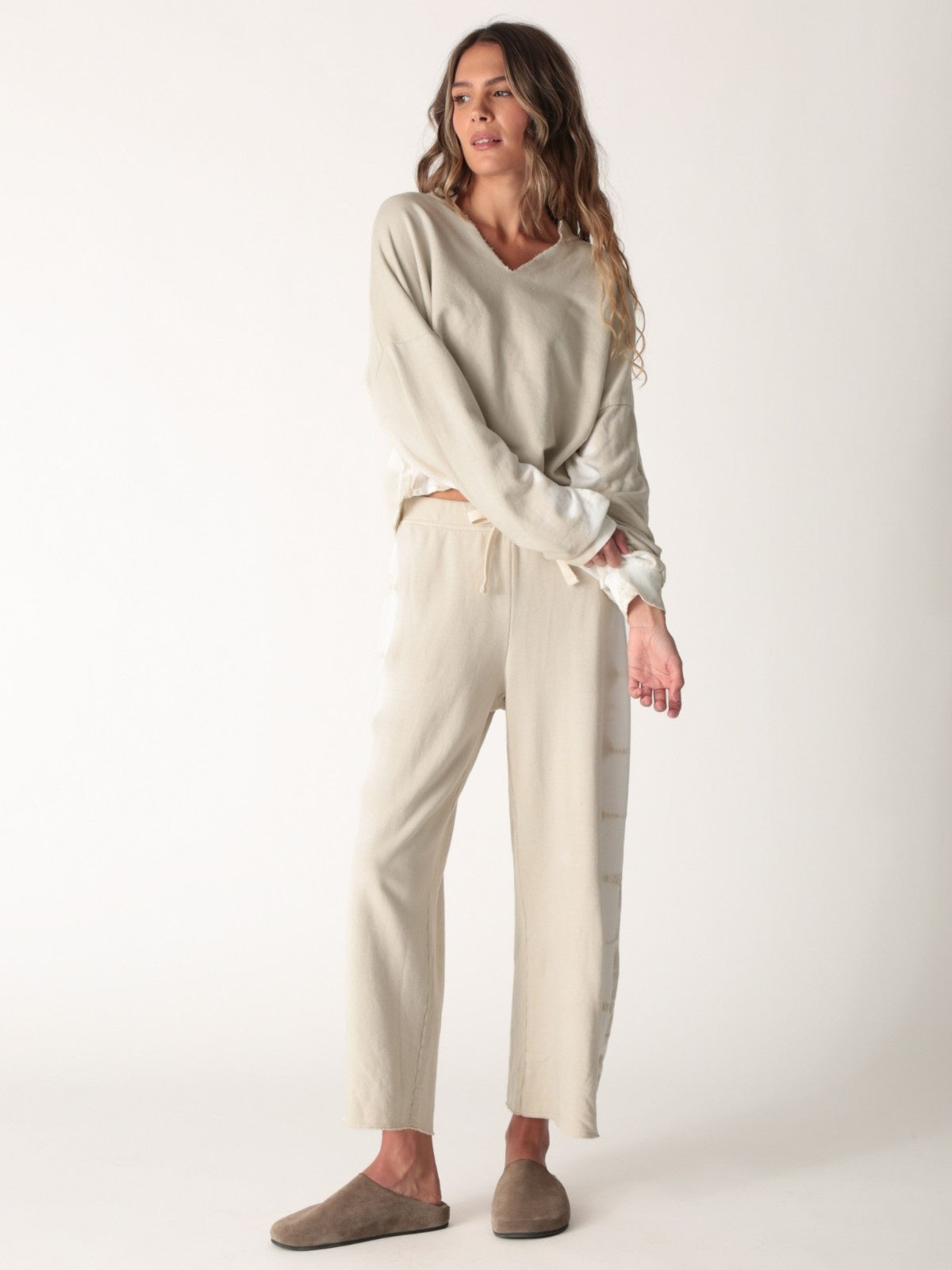 Raven Sweatshirt - Arid Tan