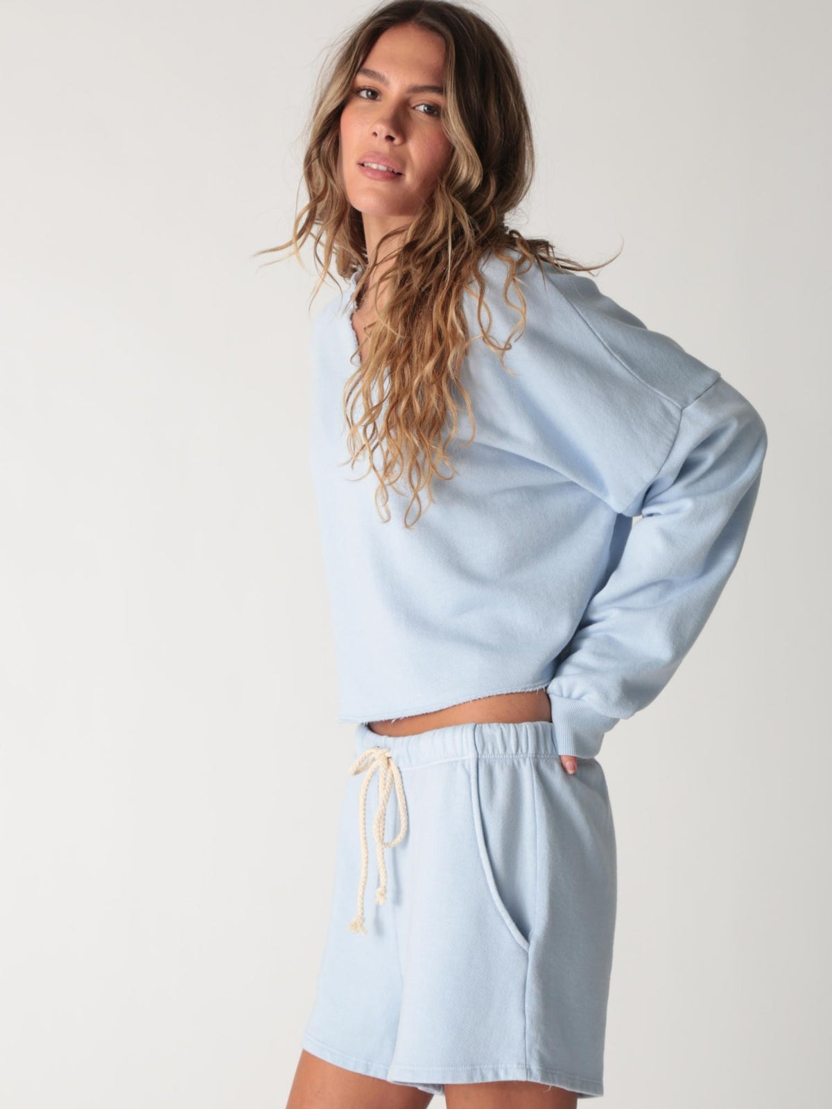 Raven Sweatshirt - Ice Blue