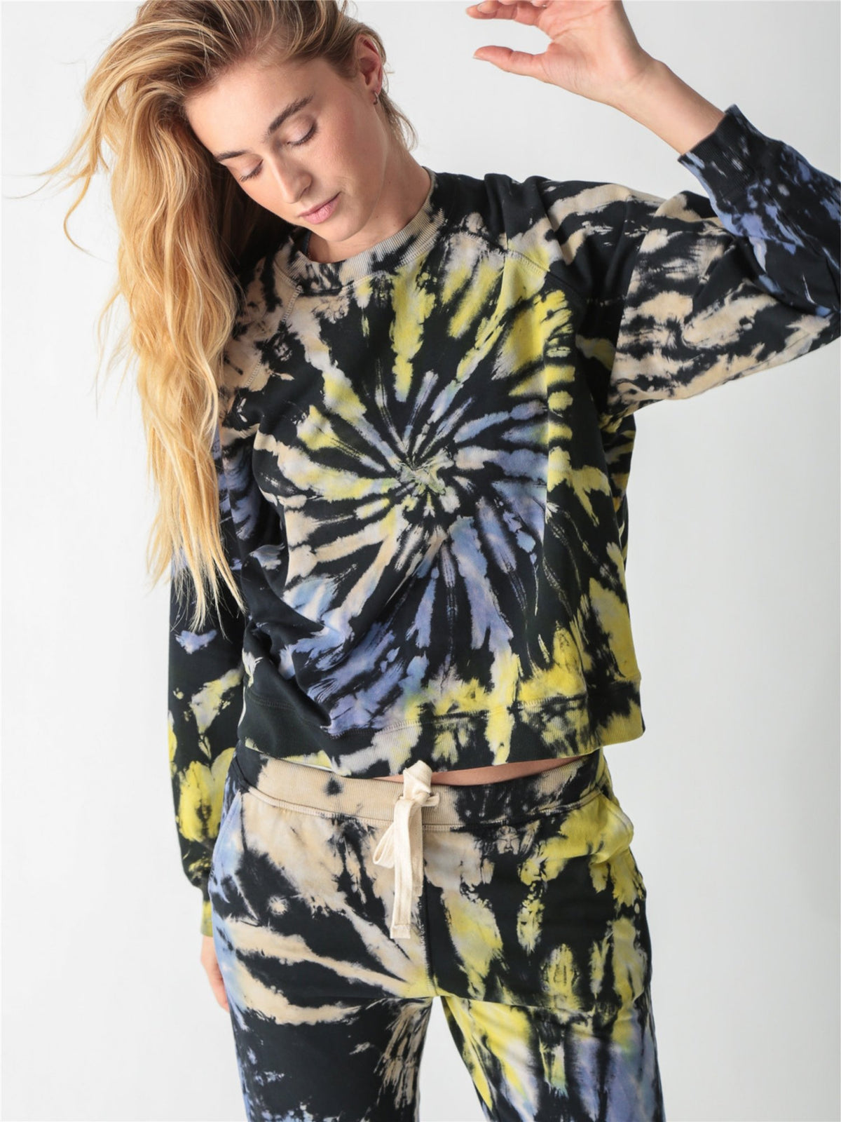 Ronan Pullover - Onyx Spiral