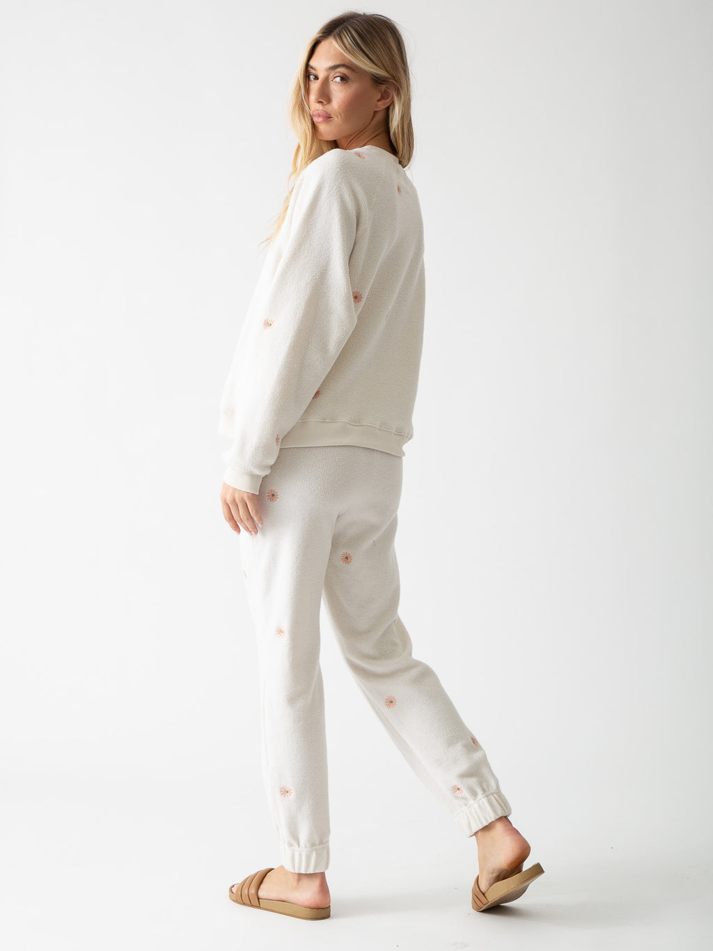 Ronan Sherpa Pullover - Ivory Daisy Embroidery