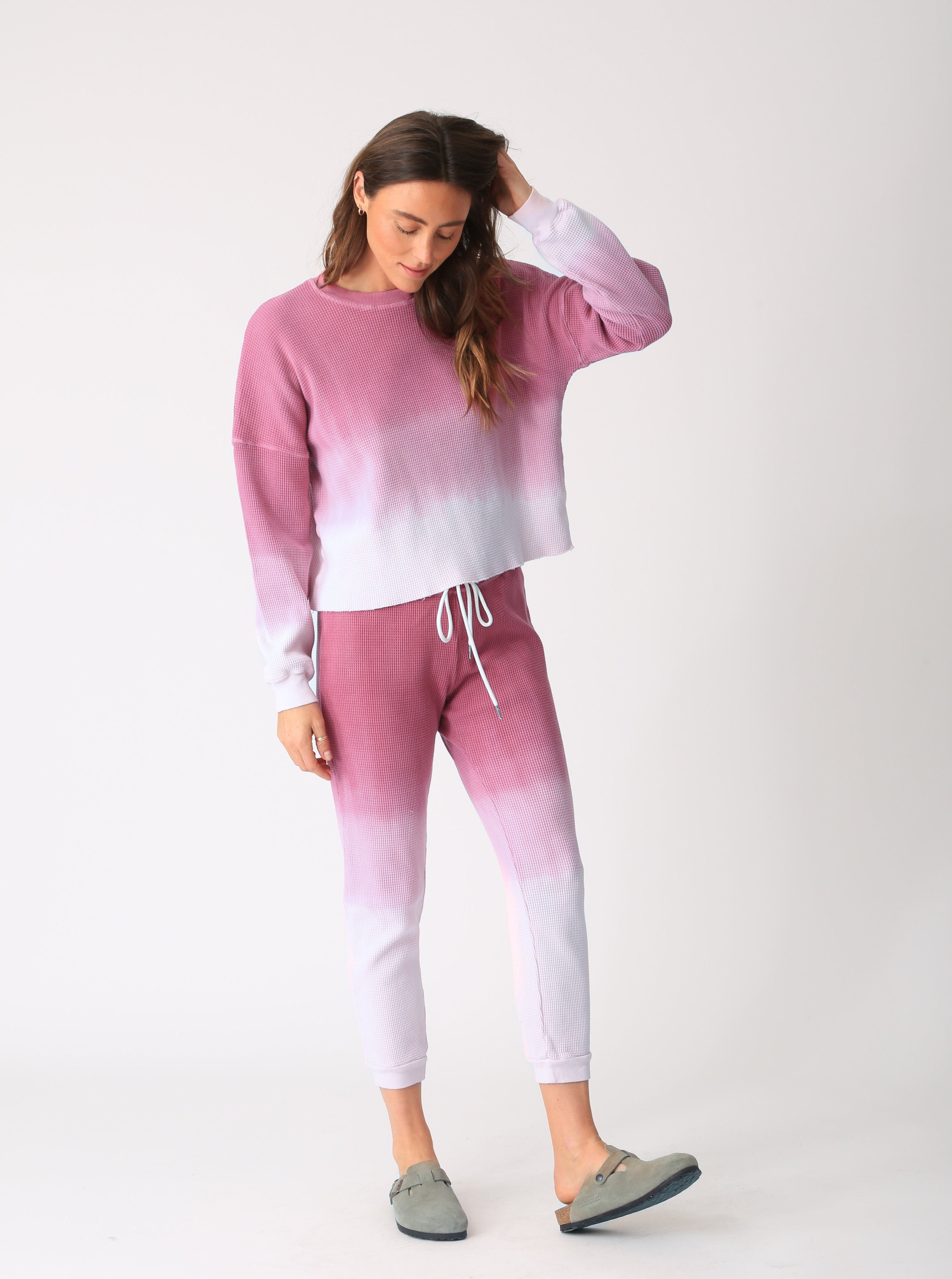 NEW L-XL VS PINK Jogger store + Pullover Set in Ombre Pink